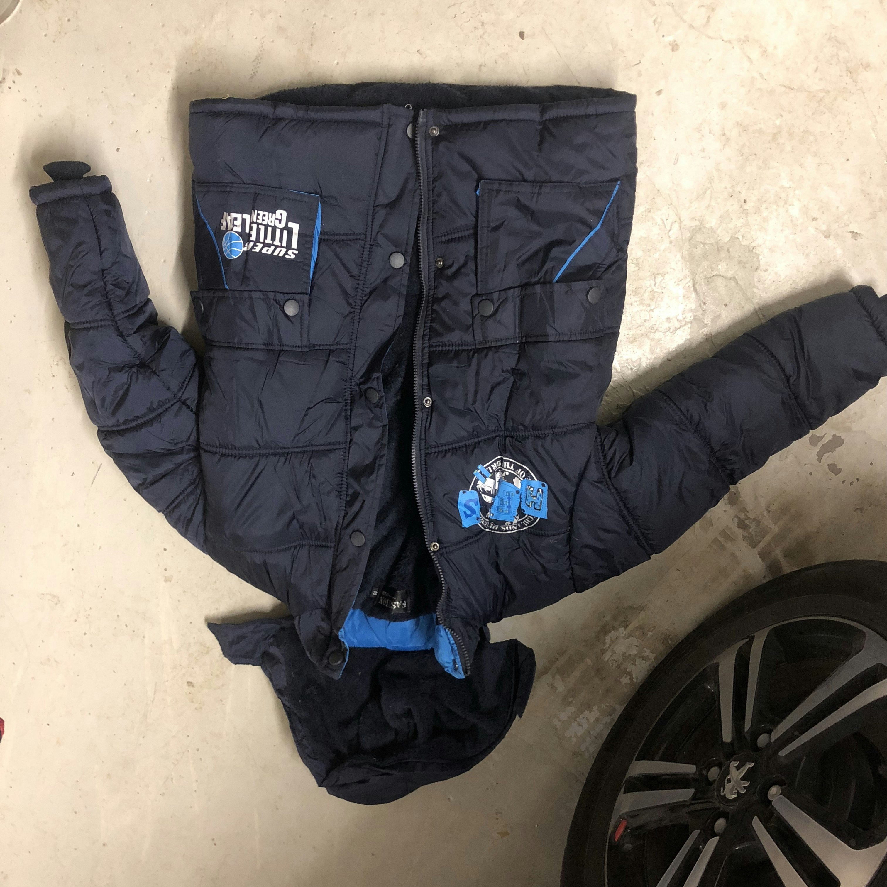 Manteau bleu foncé