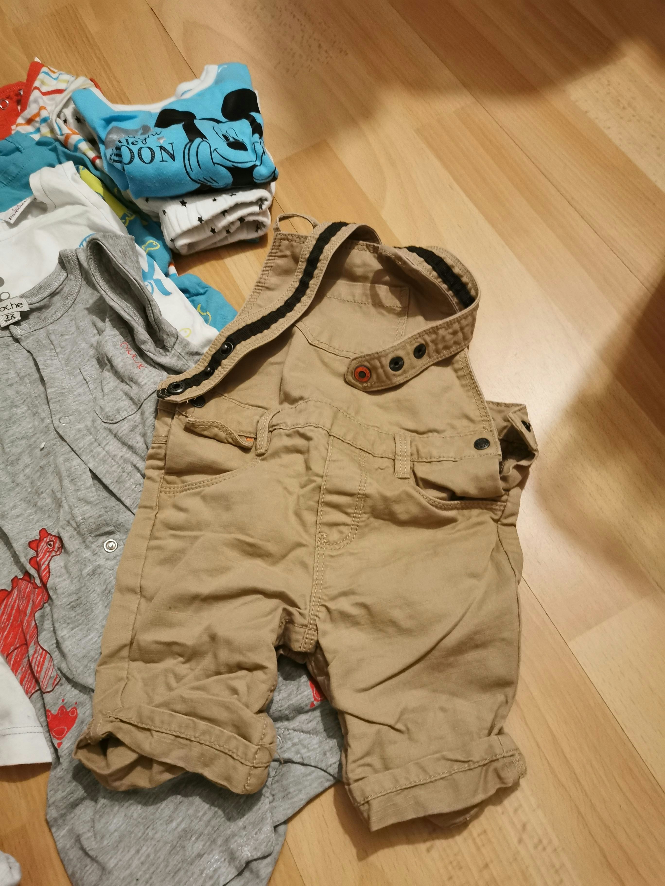 Lot vêtements été 12 mois - photo numéro 2