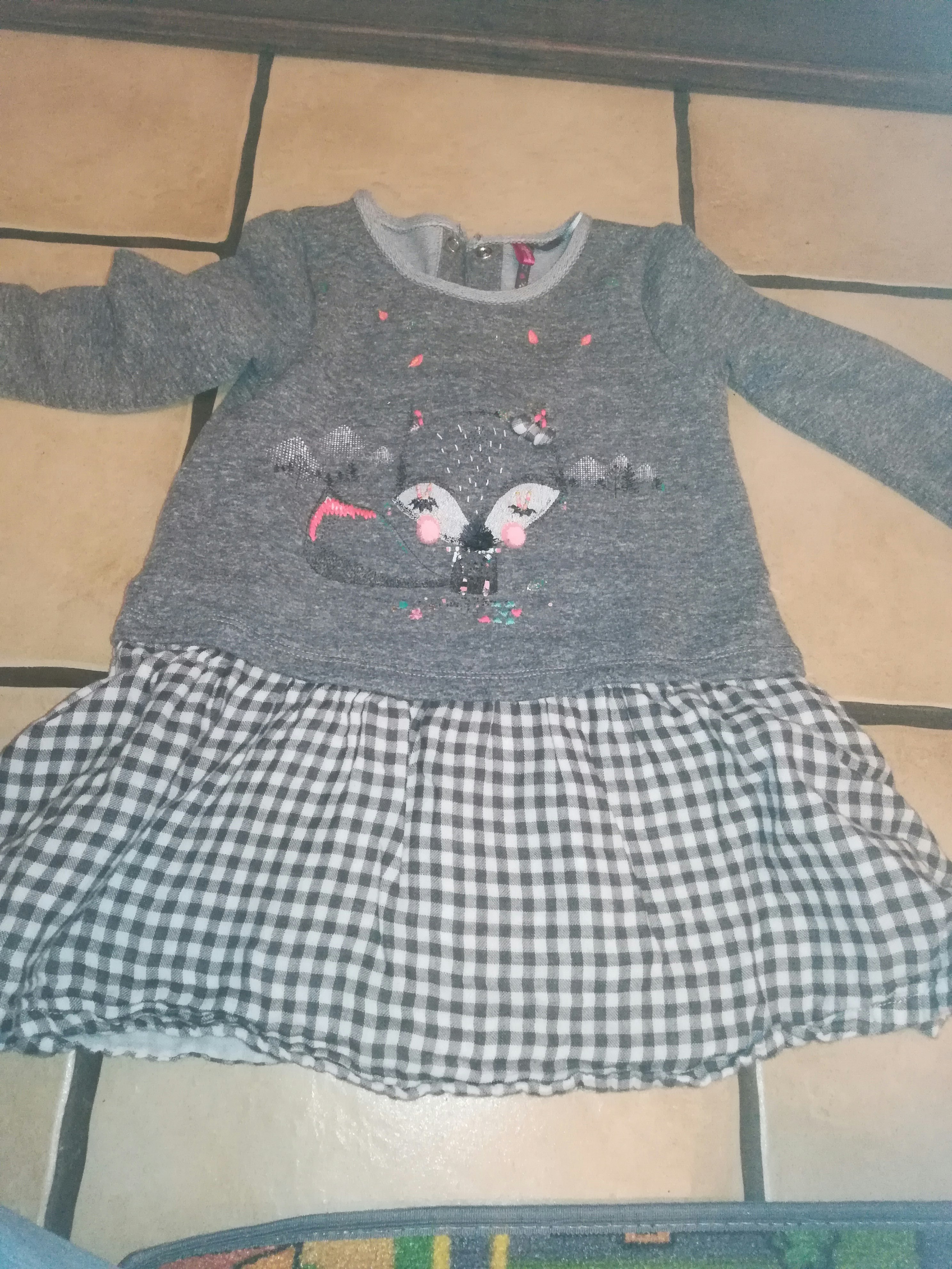 Lot de pull et robes - photo numéro 10