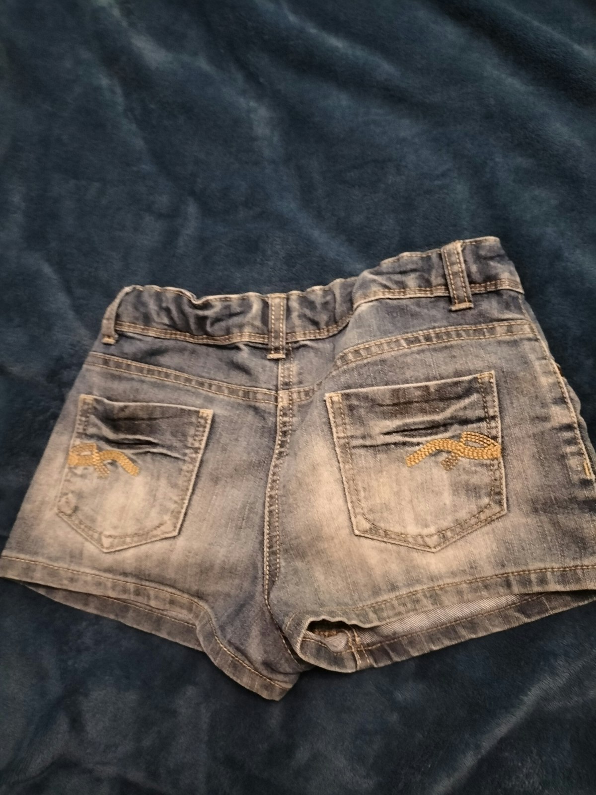 Short en jean Kiabi taille 10 ans - photo numéro 4