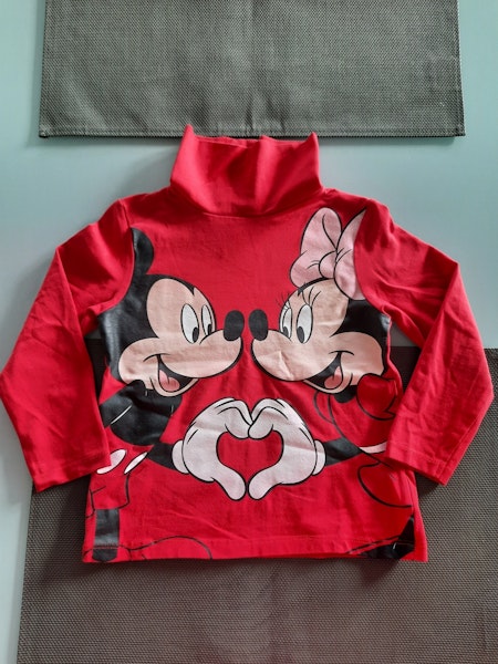 Taille 104,
Rouge avec motifs Minnie Mouse-Disney