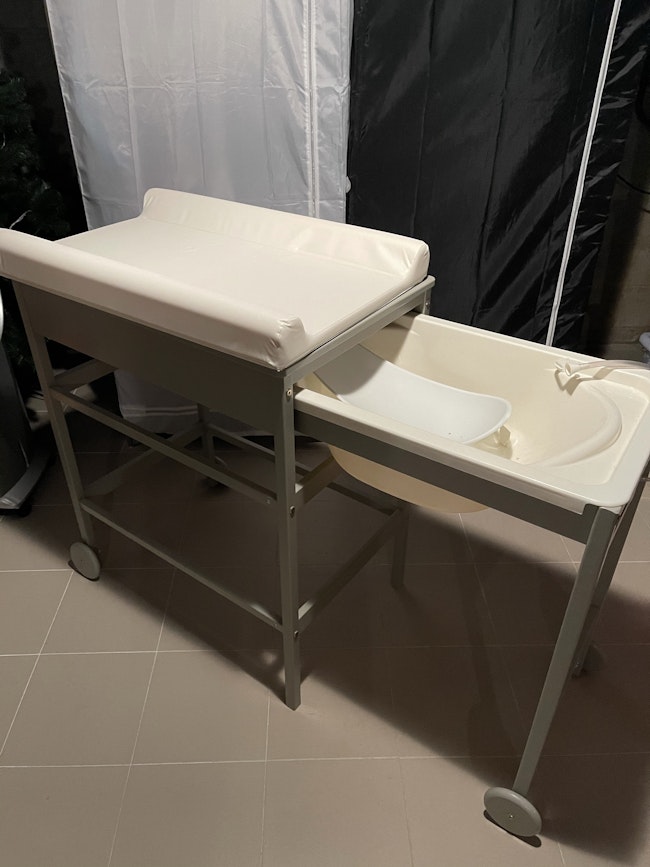 Meuble De Bain Et Table A Langer Beebs Achat Vente Bebe