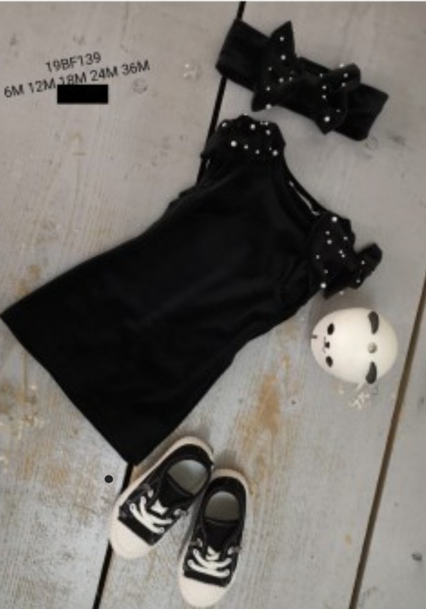 Robe noir avec bandeau