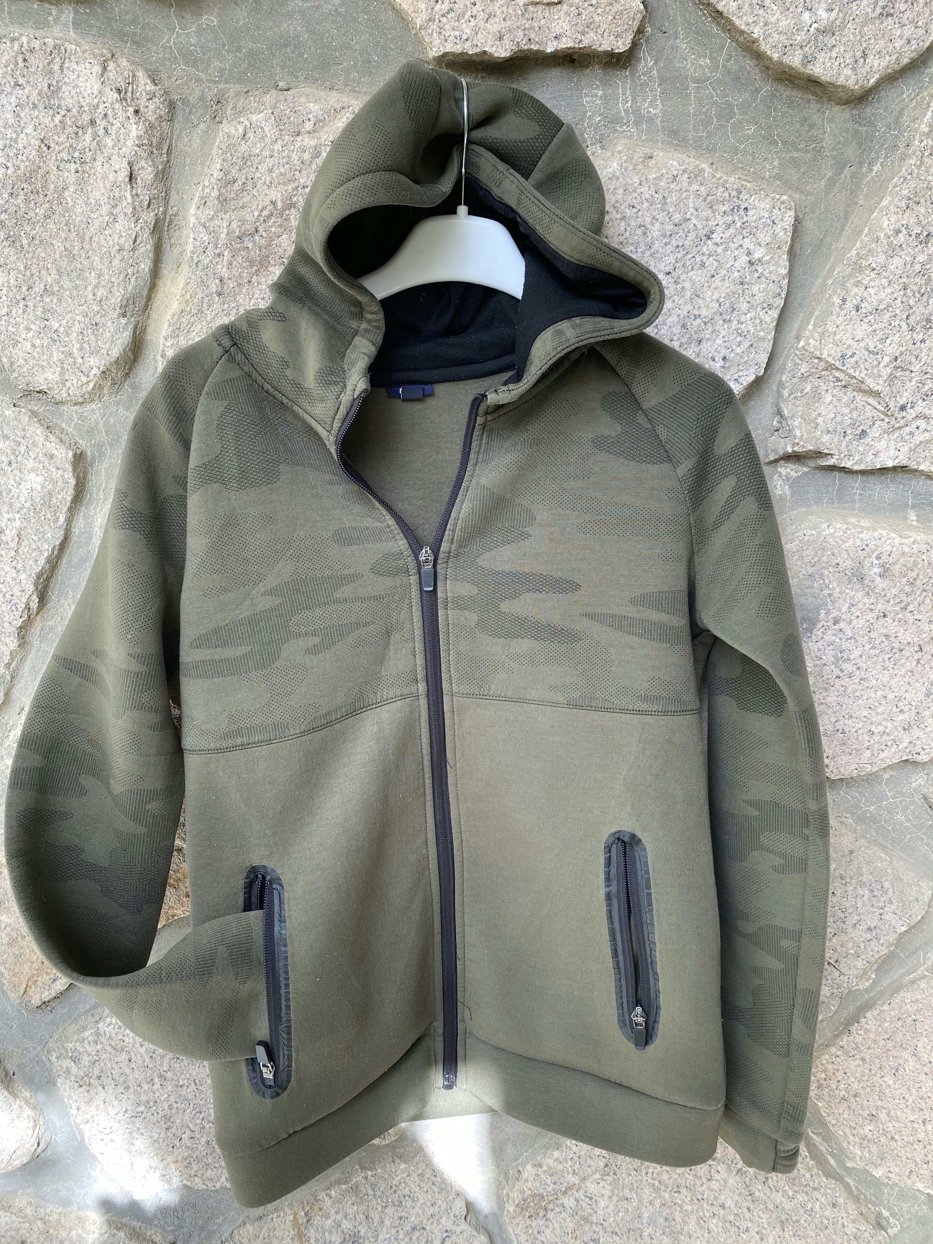 Veste à capuche garçon taille 12 ans