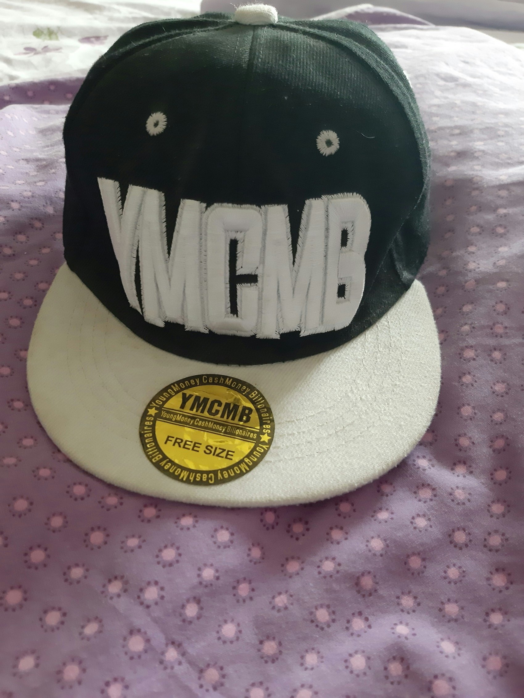 Casquette - photo numéro 2