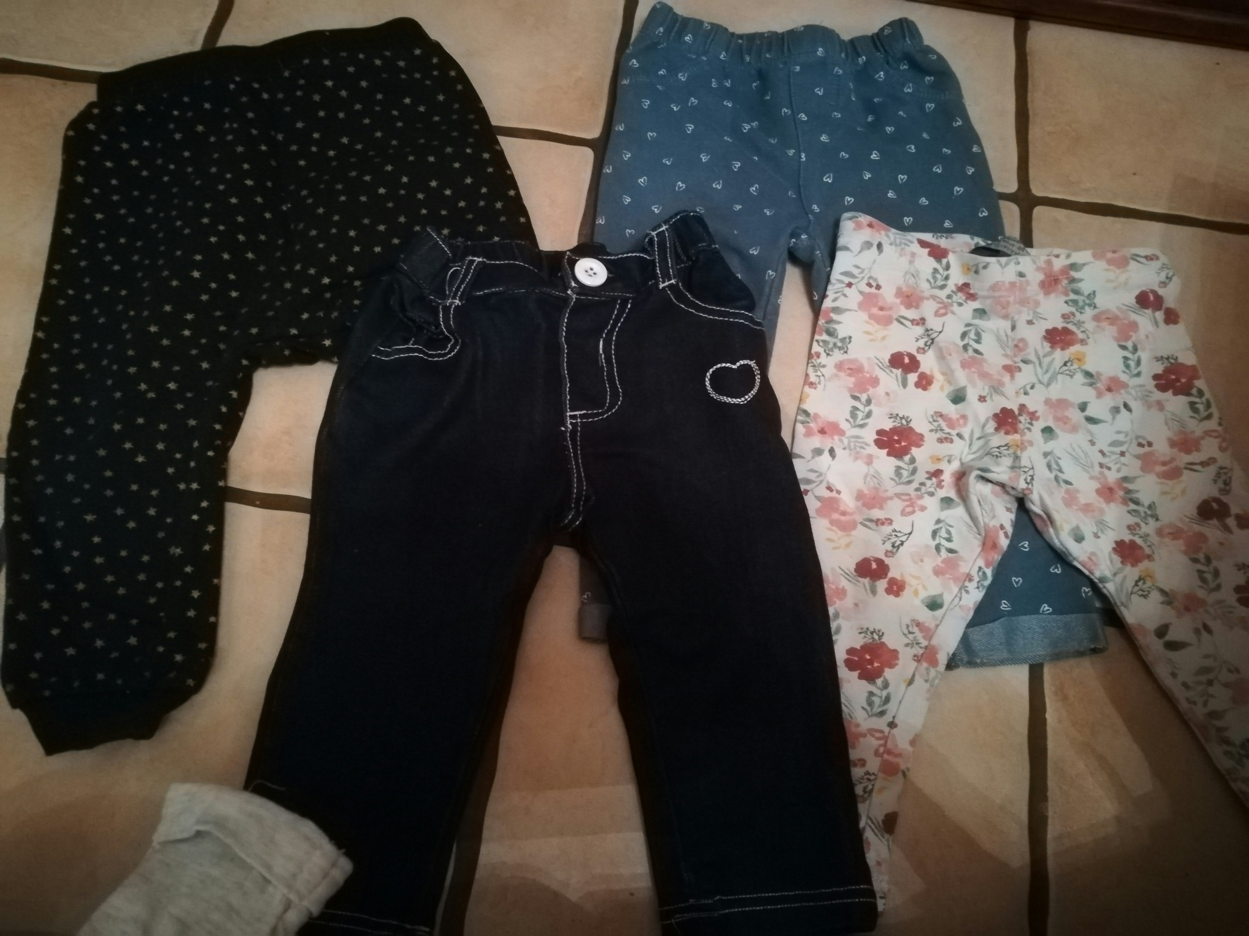 Lot 3 filles 18 mois - photo numéro 6