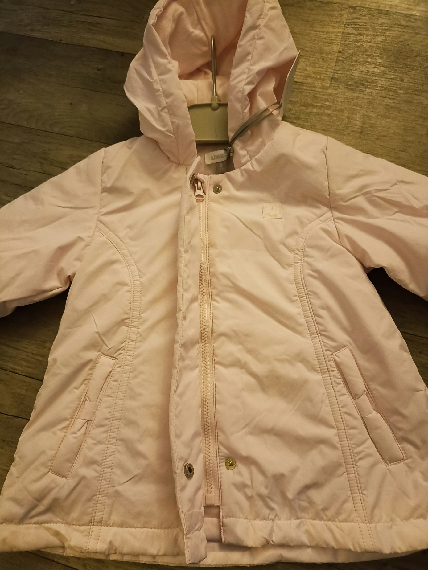 Veste absorba  9 mois neuve - photo numéro 2