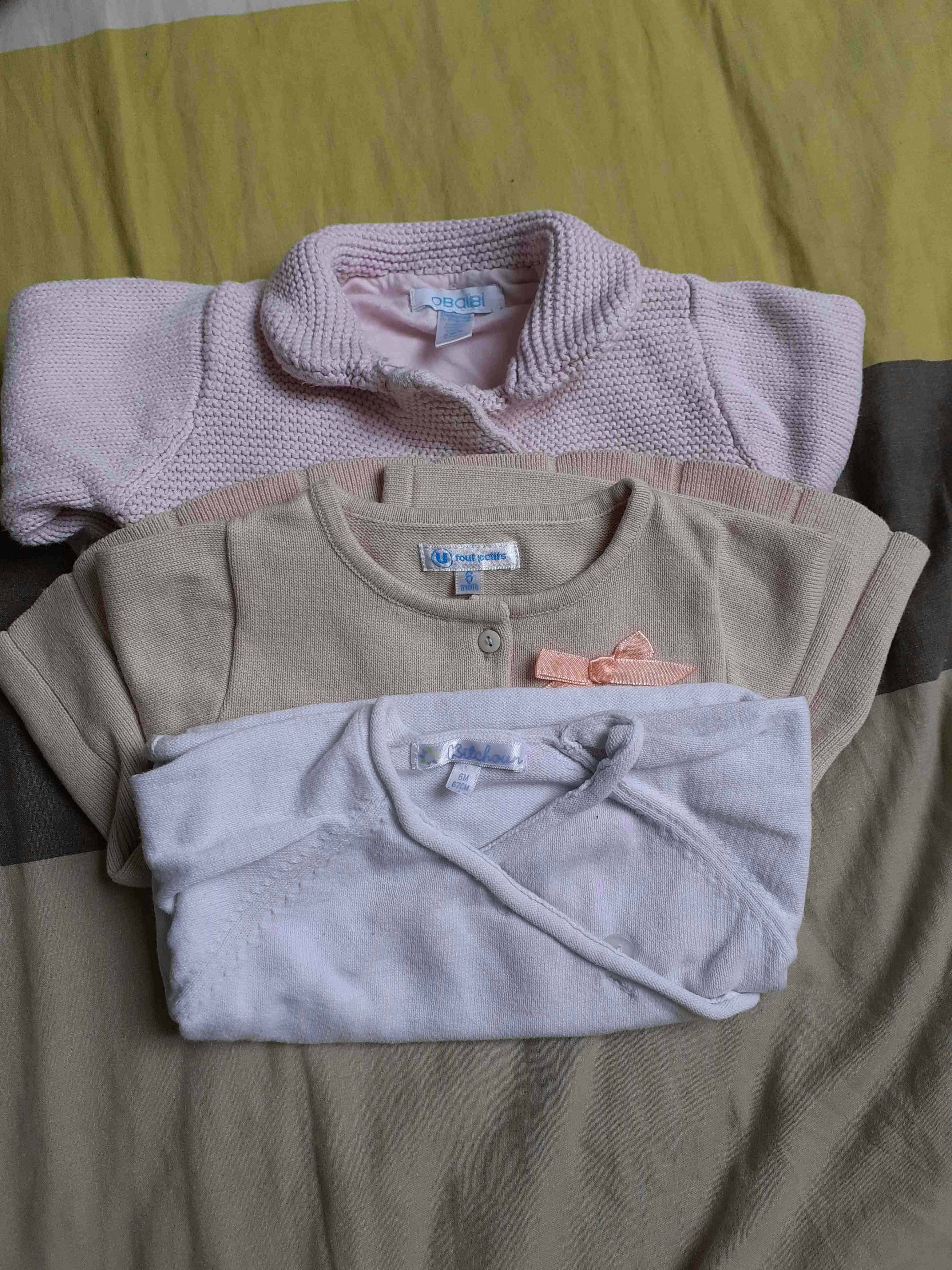 Lot de gilets bébé fille 6mois