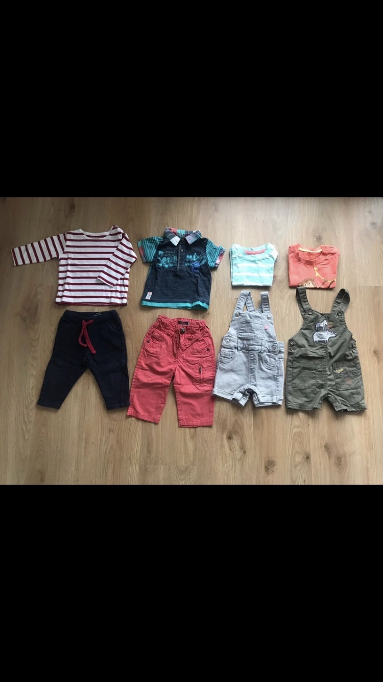 Lot vêtements taille 6-9 mois