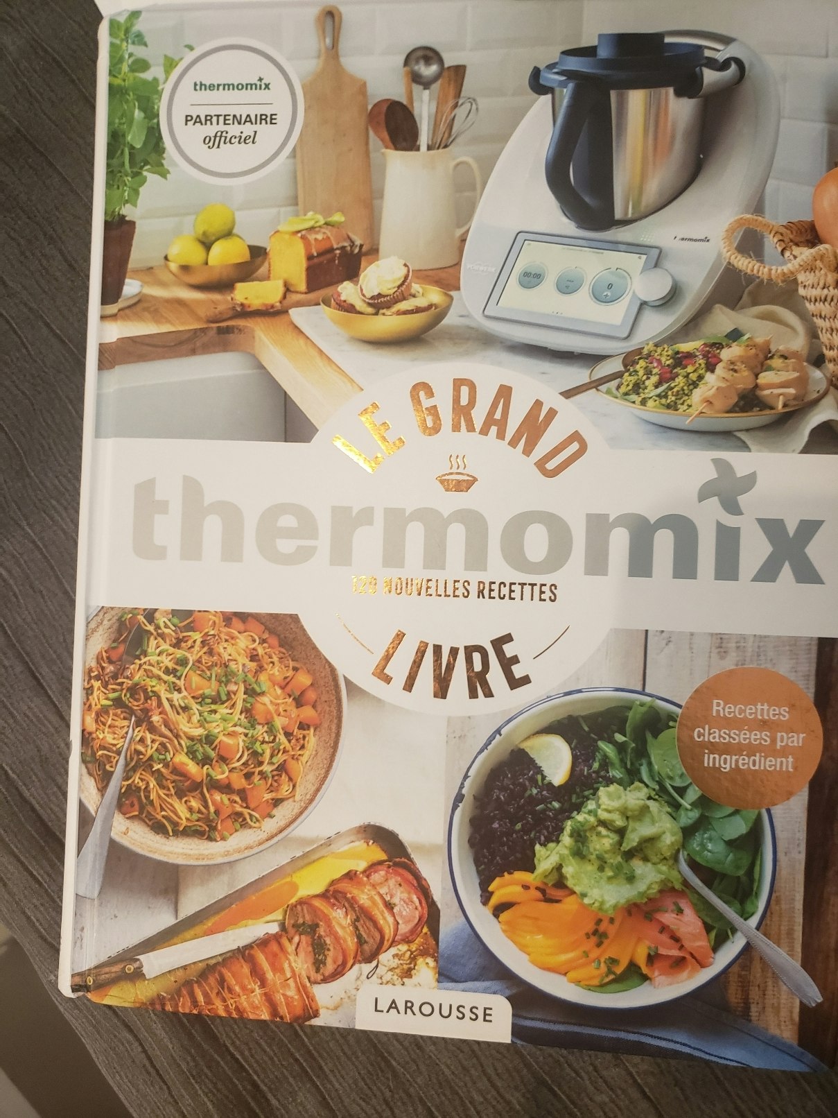 Gros livre thermomix  comme neuf 15e au choix - photo numéro 3