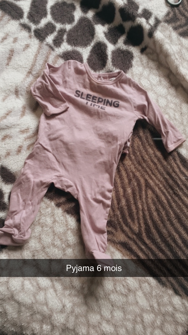 Vêtements bébé fille 6 mois - photo numéro 2