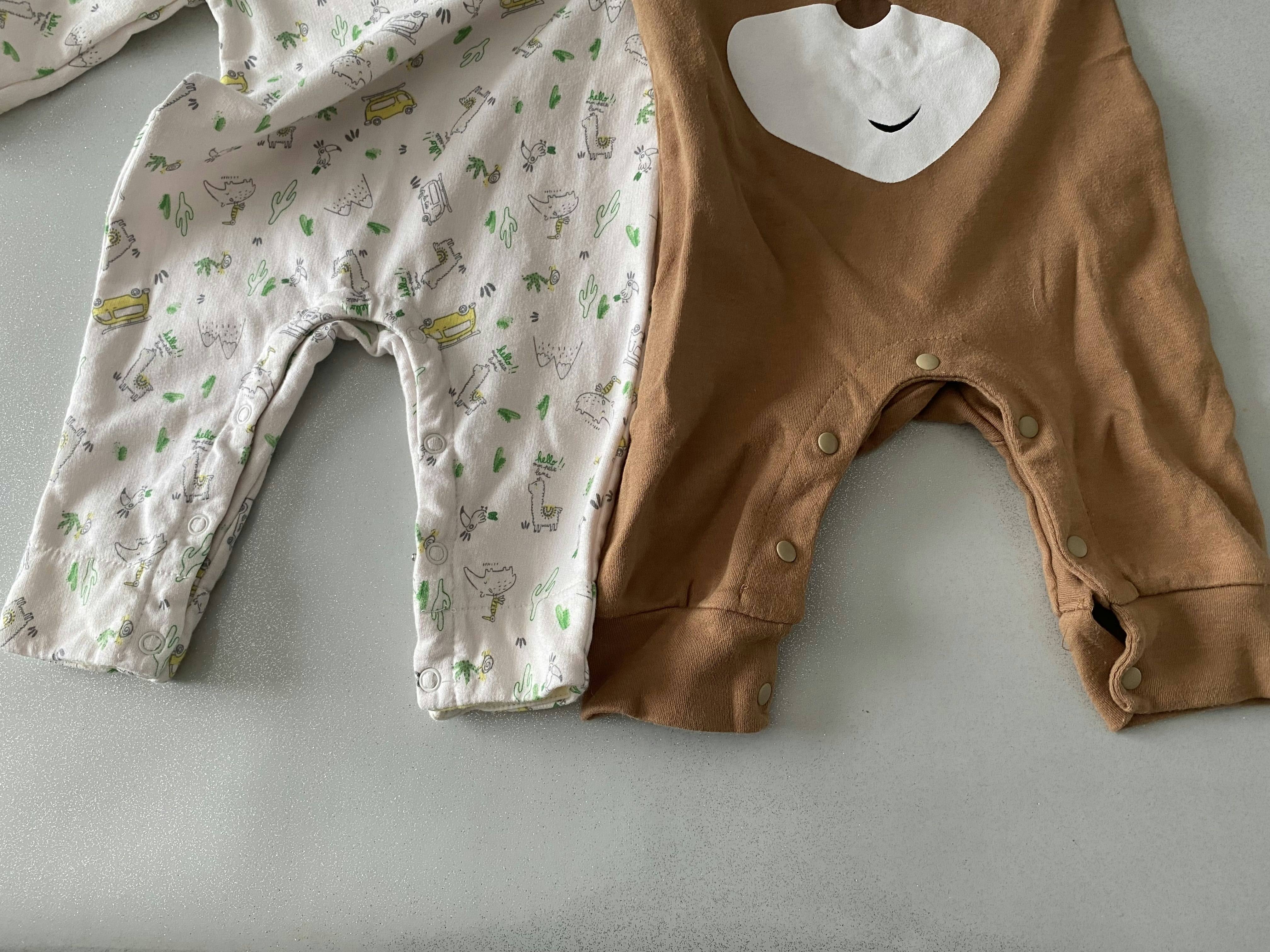 Lot 2 grenouillères - photo numéro 2