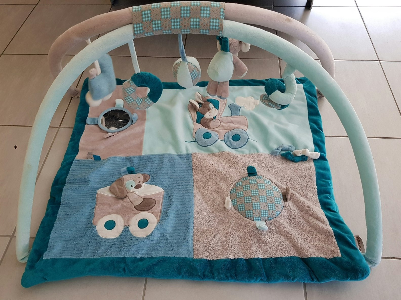 Tapis d'éveil