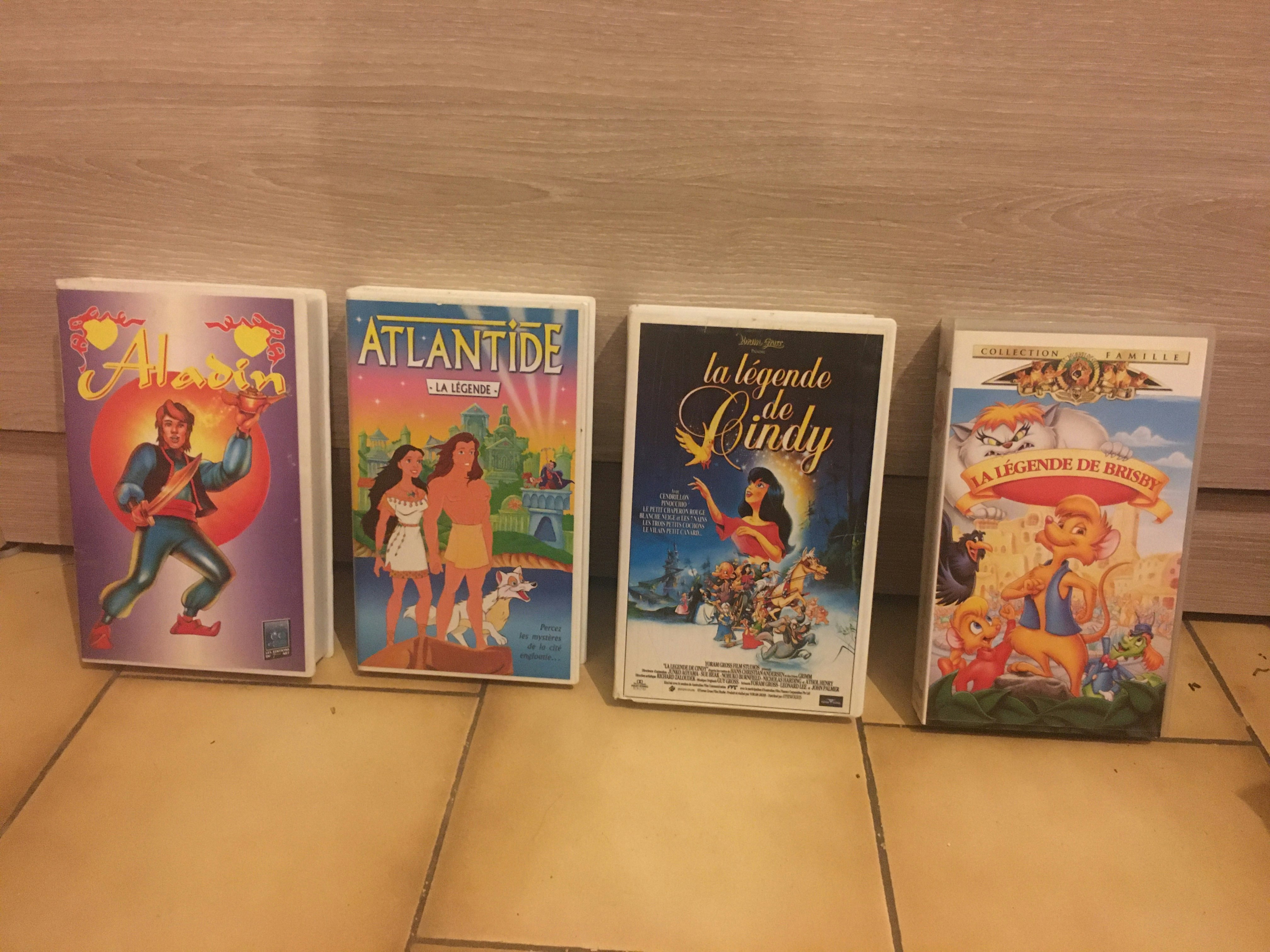 Lot de 4 cassettes dessins animés enfants