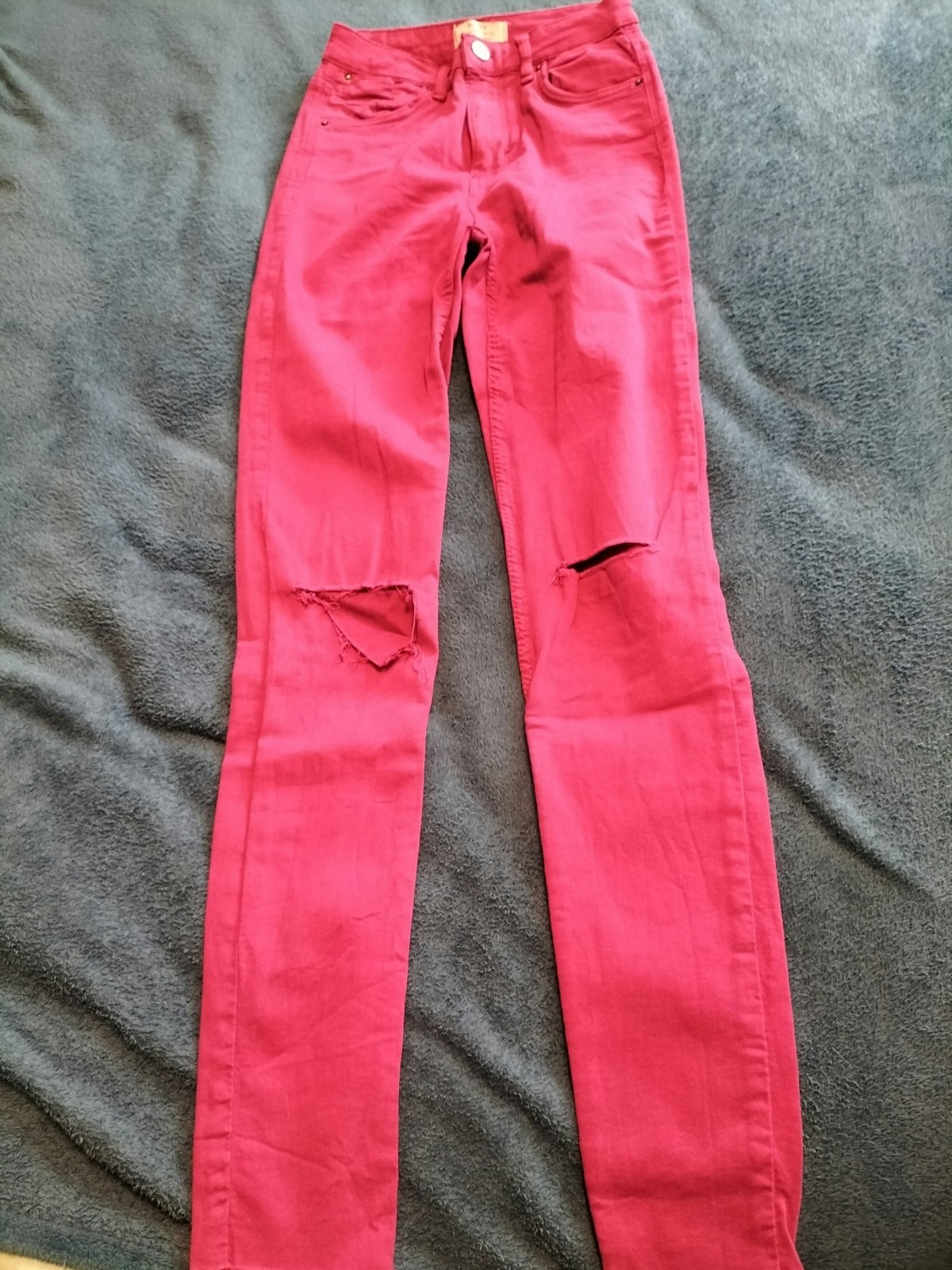 Jean Bershka taille 34 - photo numéro 3