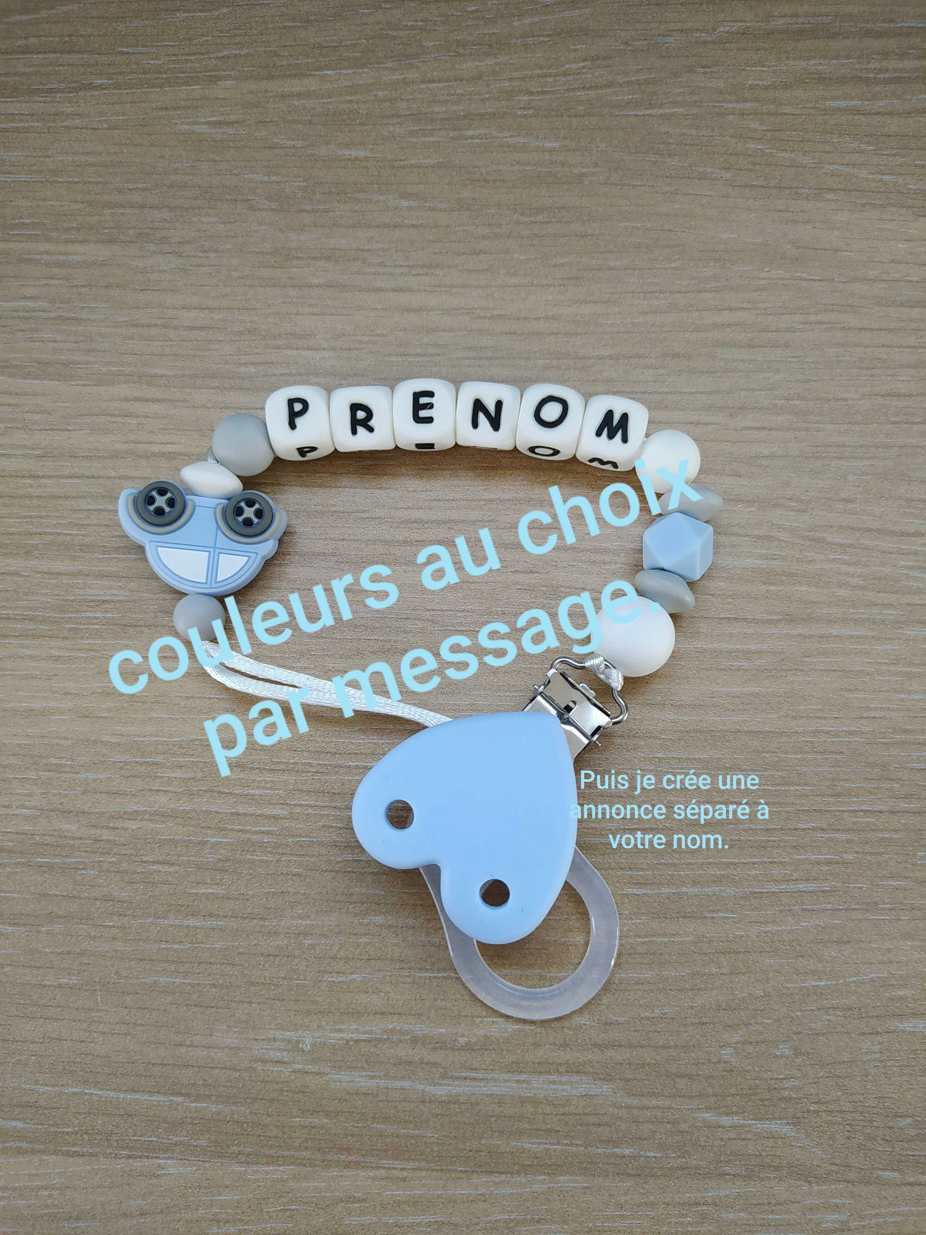 Attache tétine voiture