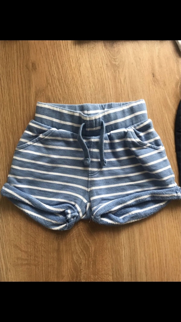Lot de vêtements taille 18 mois - photo numéro 4