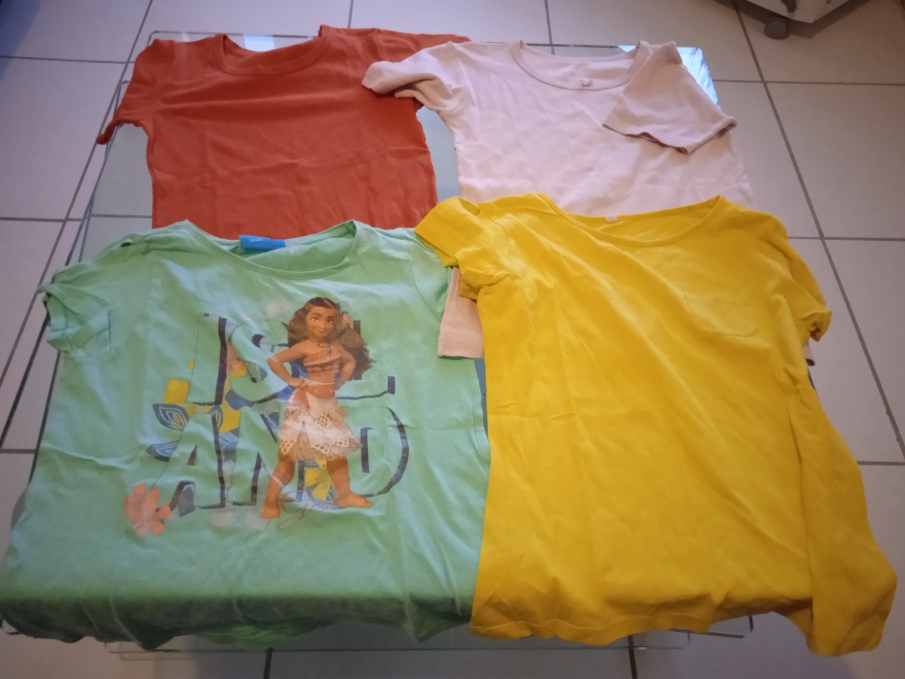 Lot t shirts