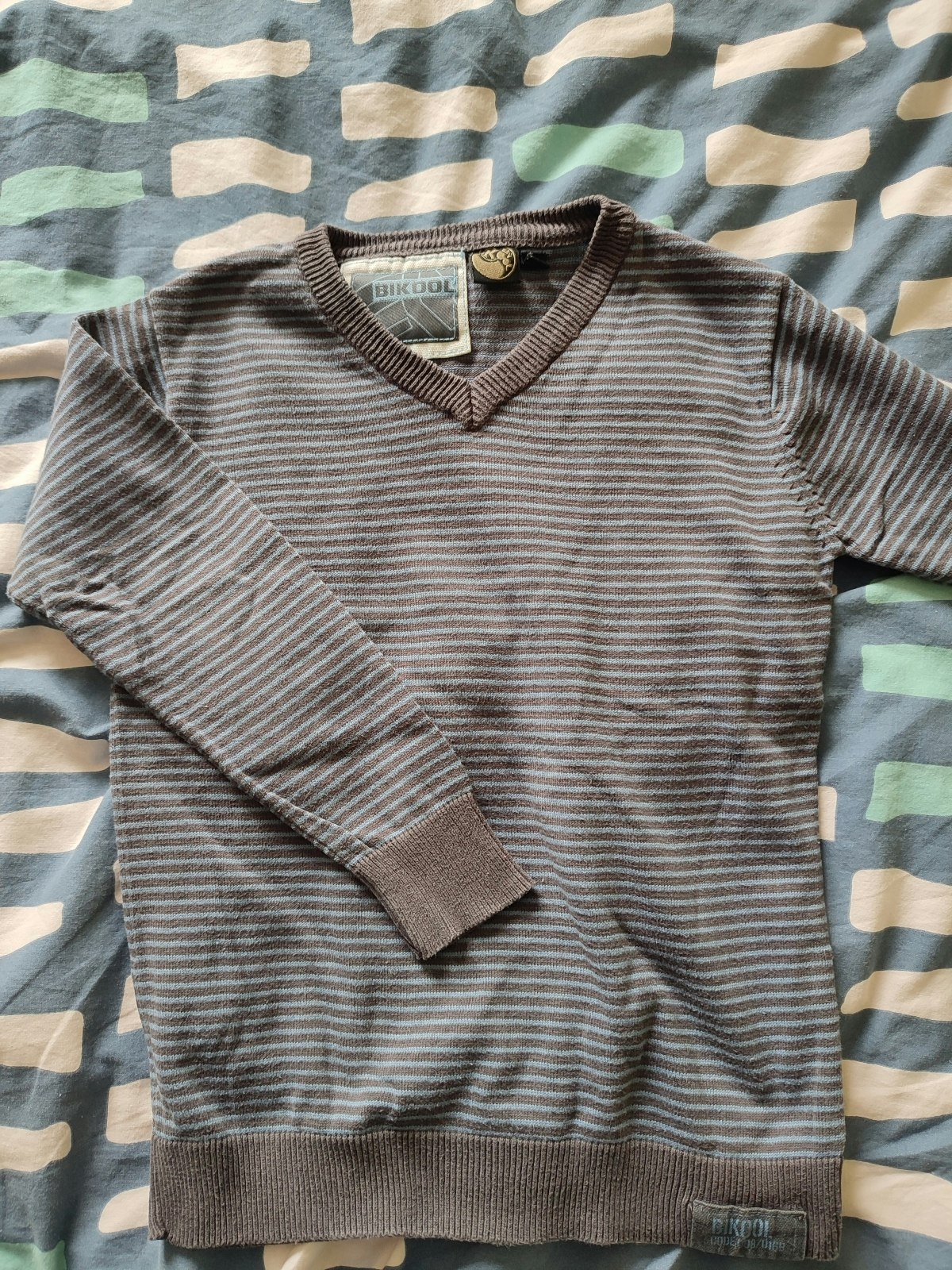 Pull léger 8 ans. Bikool.