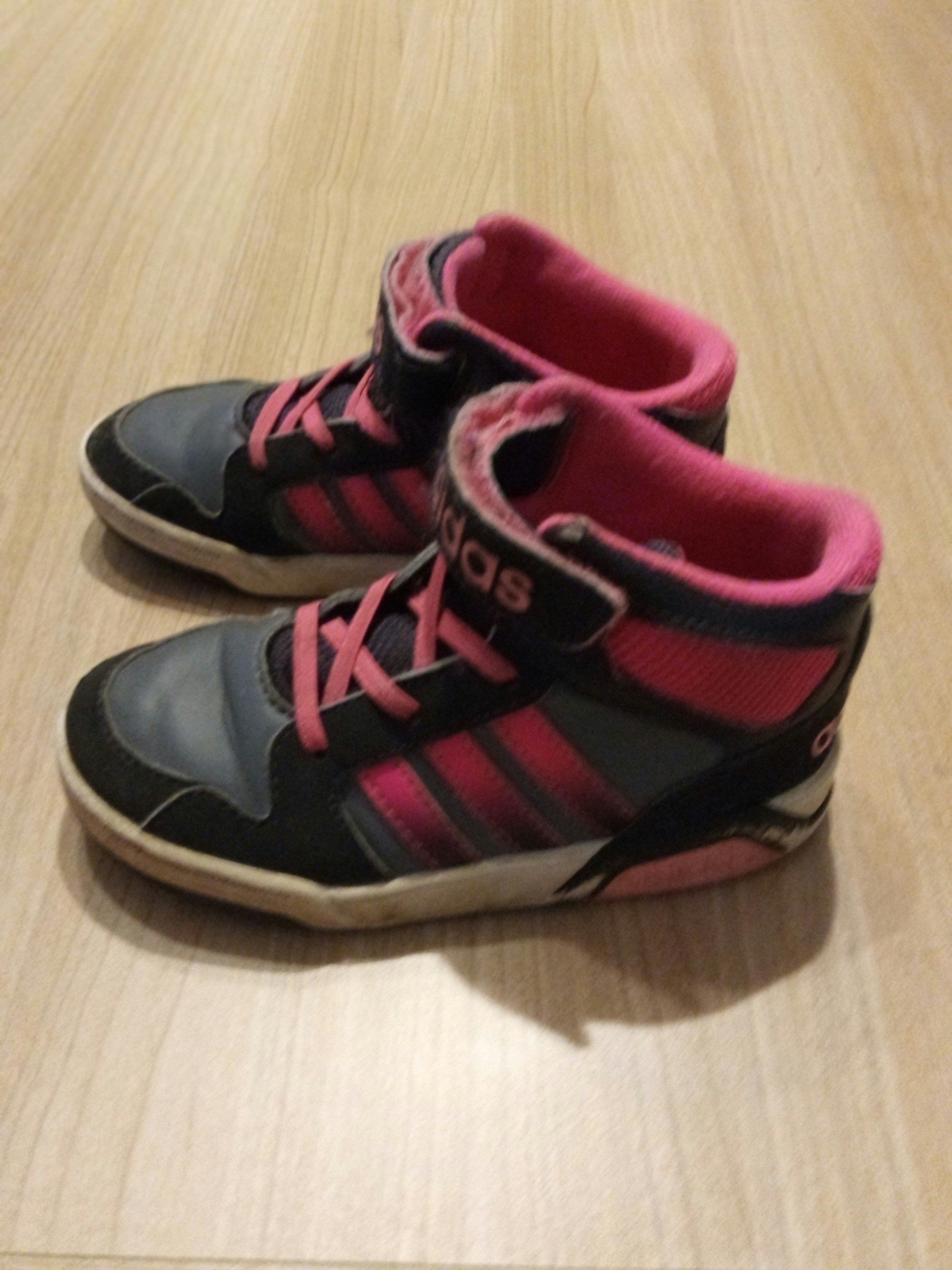 Plusieurs paires de chaussures pointure 26 fille - photo numéro 4