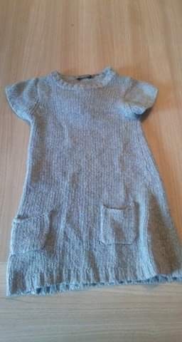 Plusieurs vêtements fille taille 4 ans - photo numéro 2