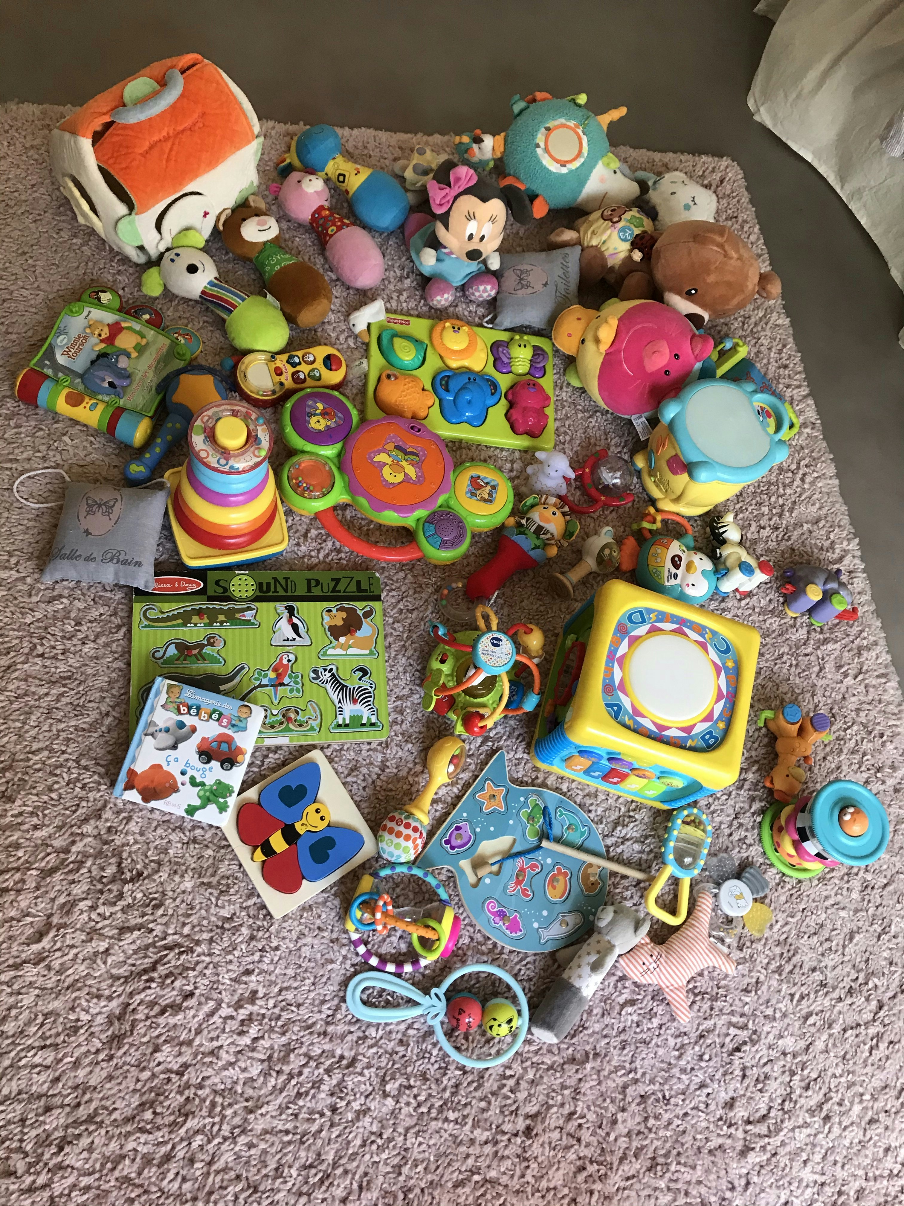 Lot jouets 1er âge