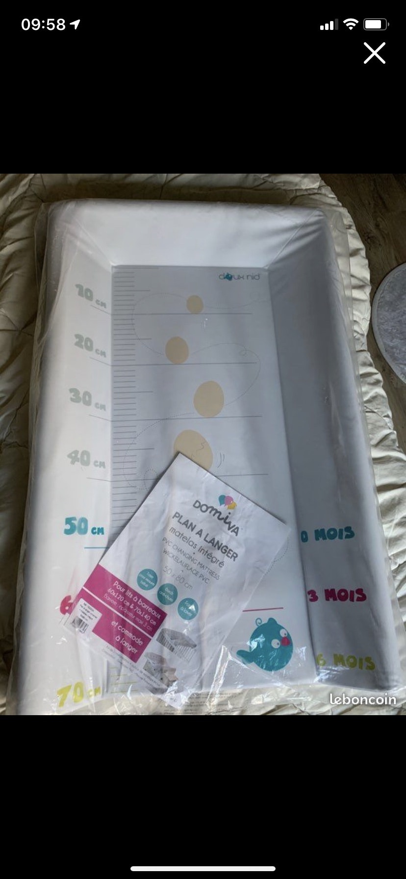 Matelas à langer rigide