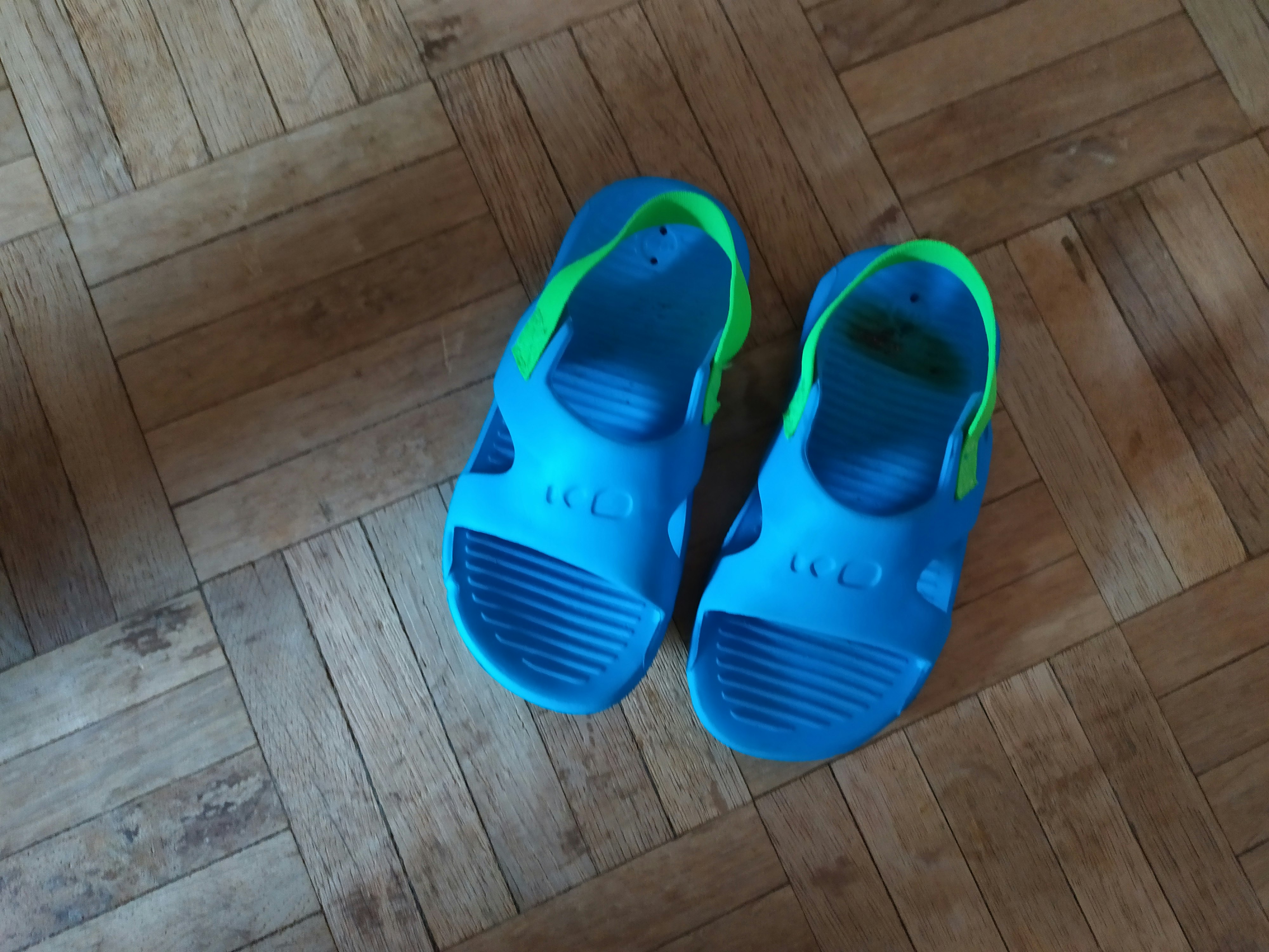 Chaussure pour piscine ou plage