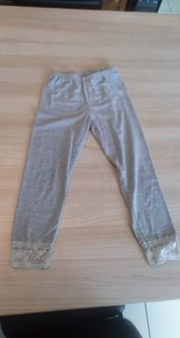 Plusieurs vêtements fille taille 4 ans - photo numéro 5