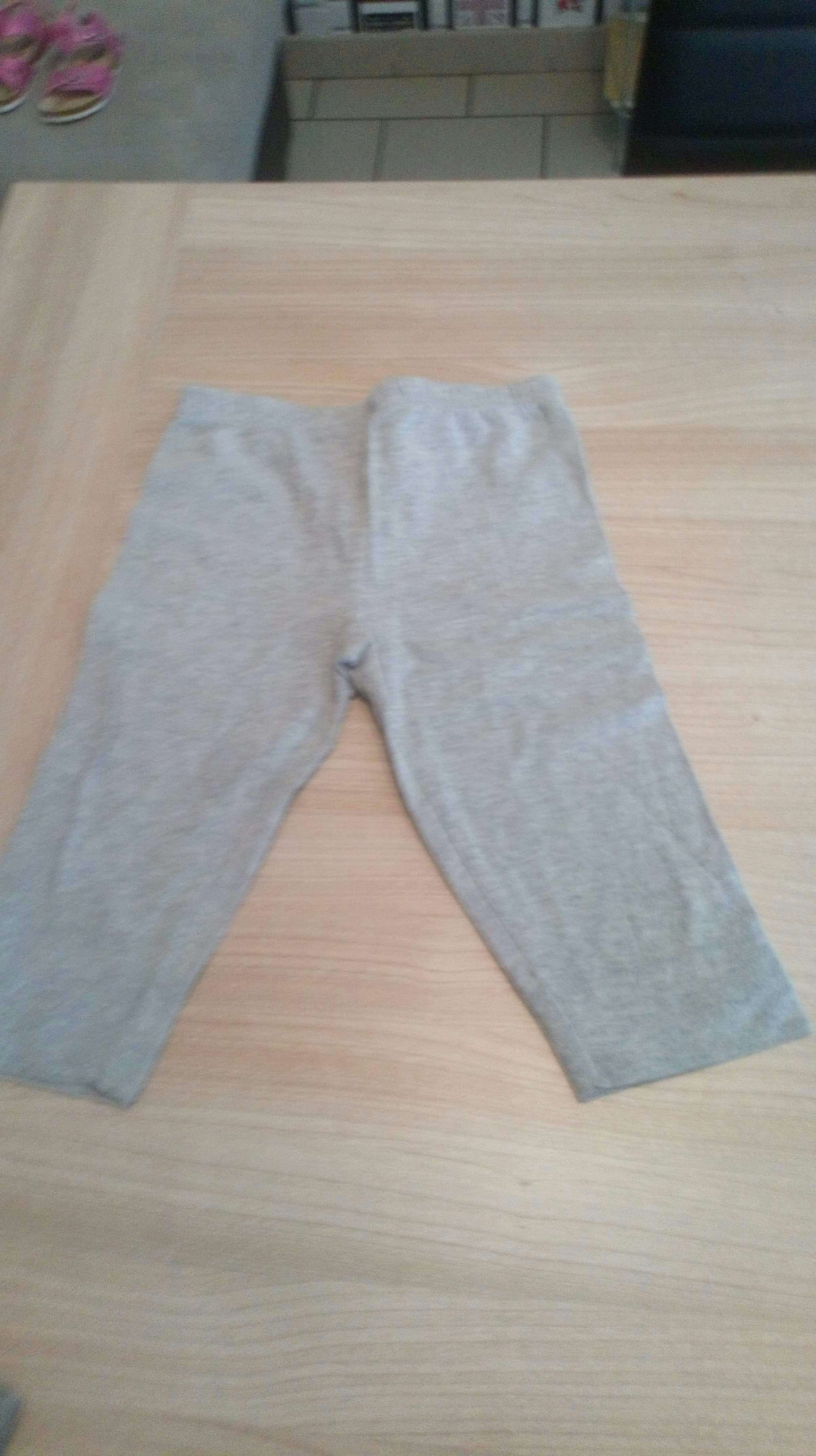 Plusieurs vêtements fille taille 4 ans - photo numéro 9