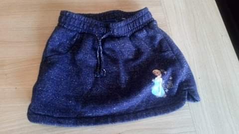 Plusieurs vêtements fille taille 4 ans - photo numéro 9