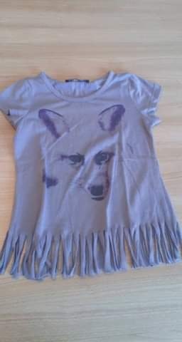 Plusieurs vêtements fille taille 4 ans