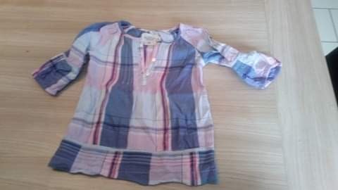 Plusieurs vêtements fille taille 4 ans - photo numéro 5