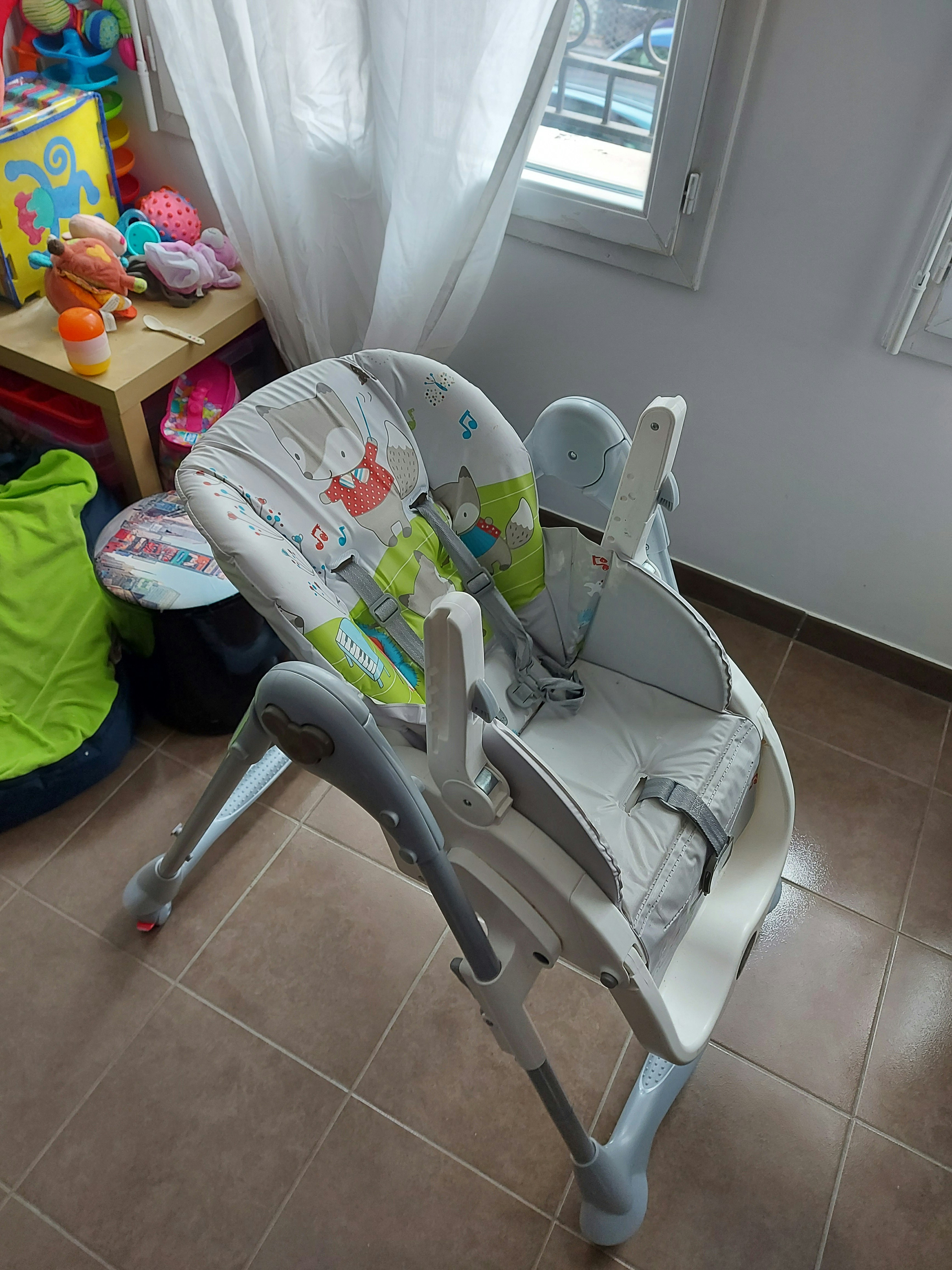 Chaise haute - photo numéro 7