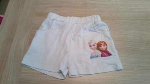 Plusieurs vêtements fille taille 4 ans - photo numéro 2